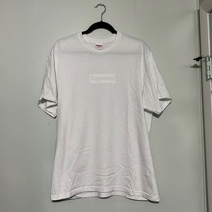 Men’s Large Supreme White Tonal Shirt